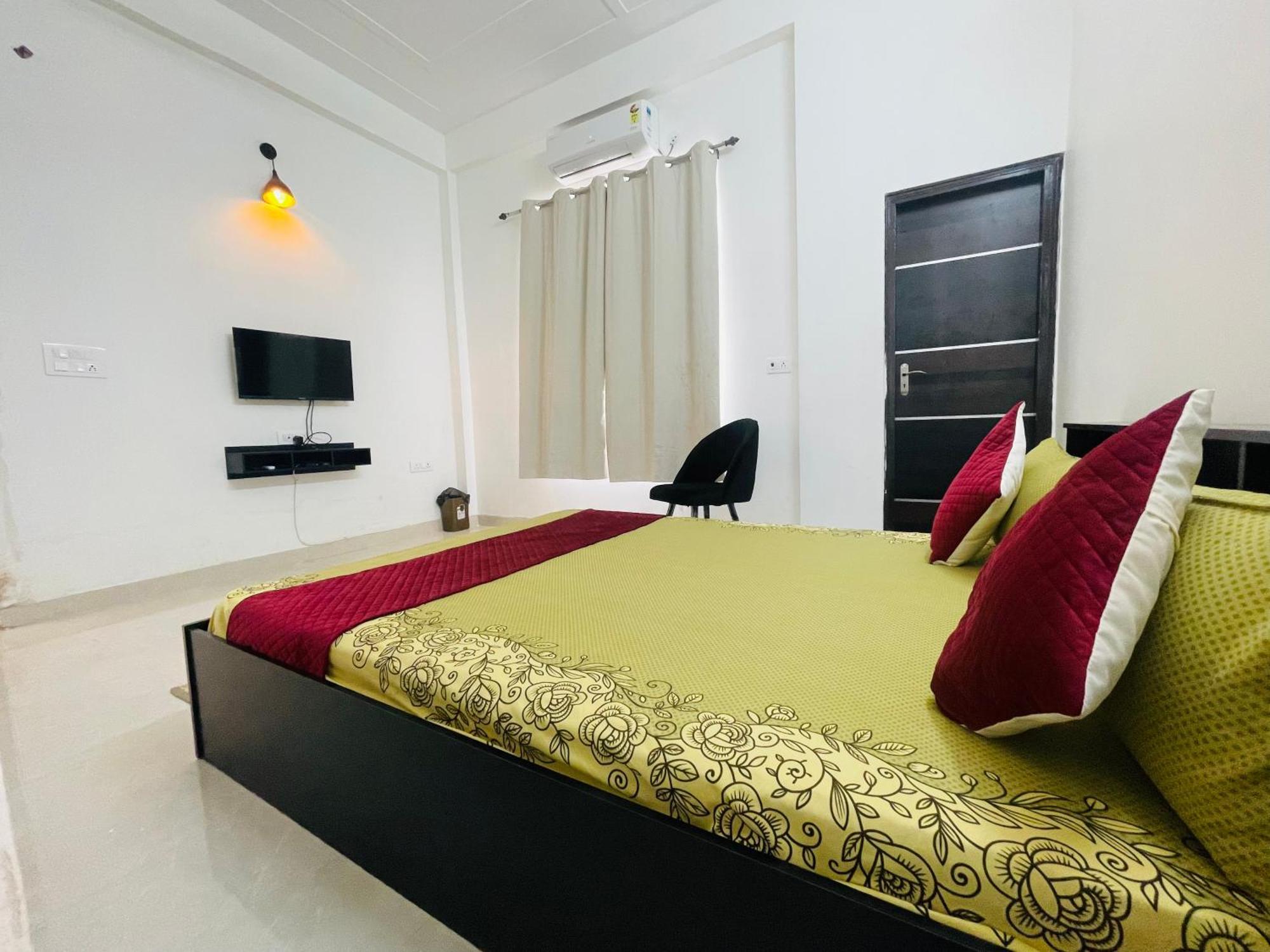 Atulyam Stays Sushant Golf City Lucknow Extérieur photo