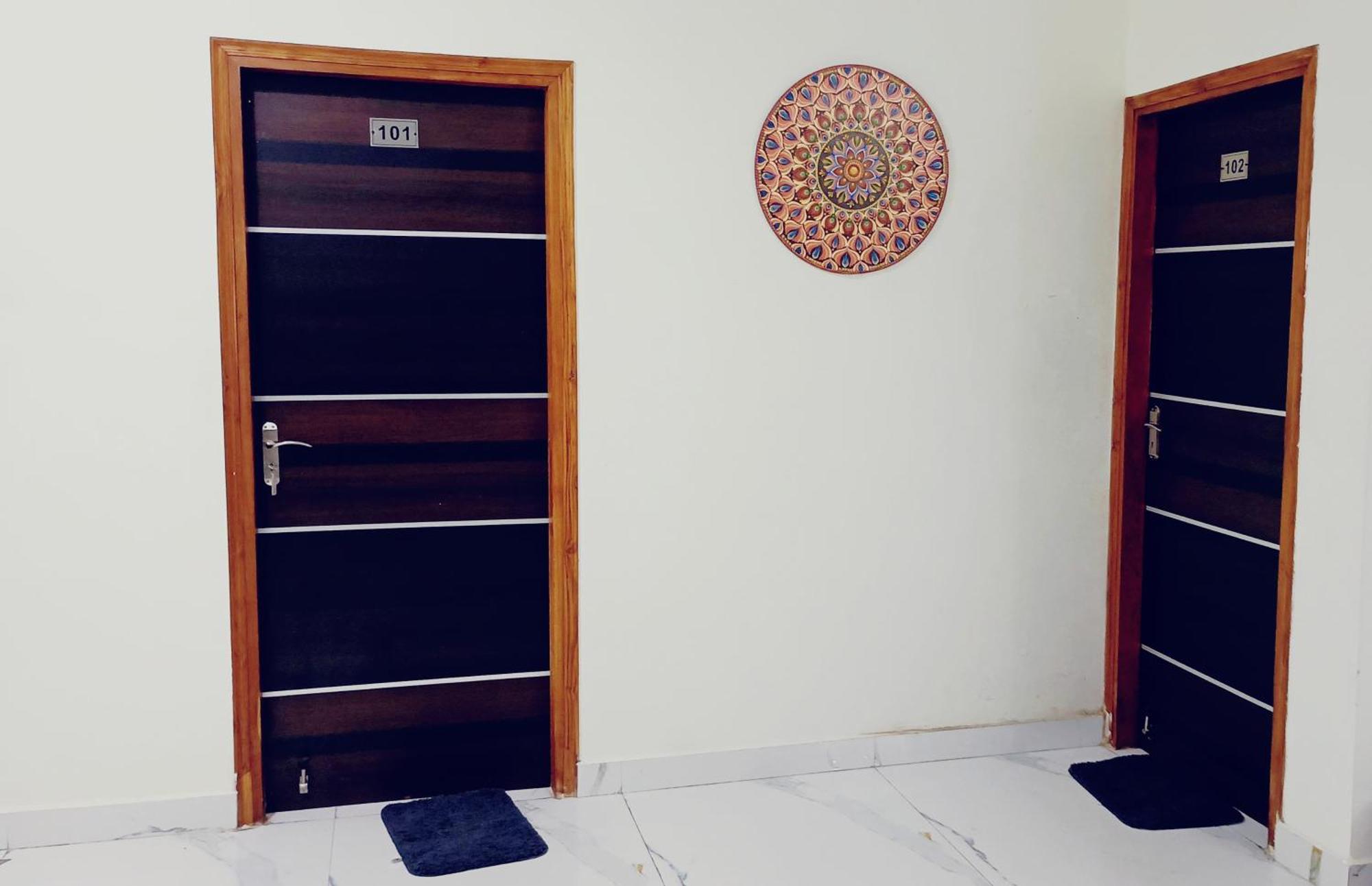 Atulyam Stays Sushant Golf City Lucknow Extérieur photo